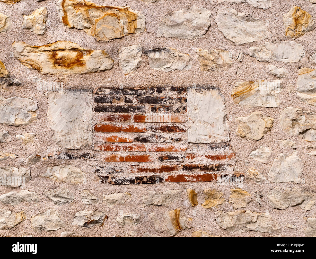 Stone wall detail of old house - France Stock Photo - Alamy