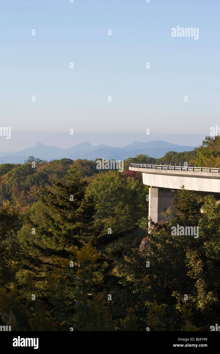 North Carolina Appalachian Mountains Blue Ridge Parkway Grandfather Mountain Linn Cove Viaduct bridge in USA  US lifestyle everyday daily life hi-res Stock Photo
