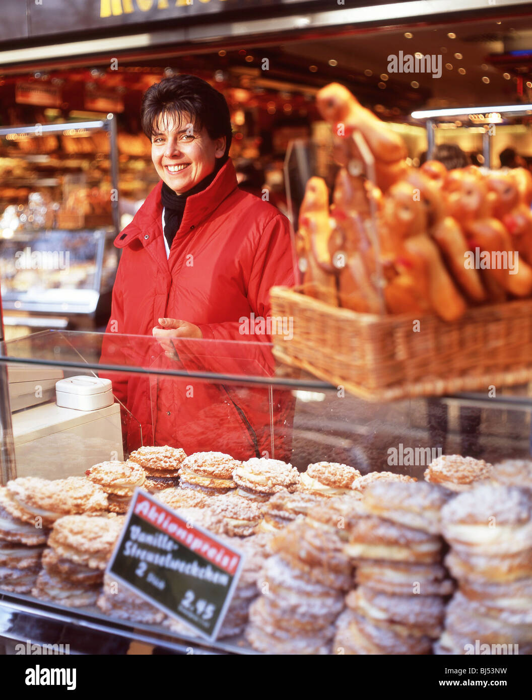 Bakery stall, Alter Markt Christmas Market, Cologne (Koln), Nordrhein-Westfalen, Germany Stock Photo
