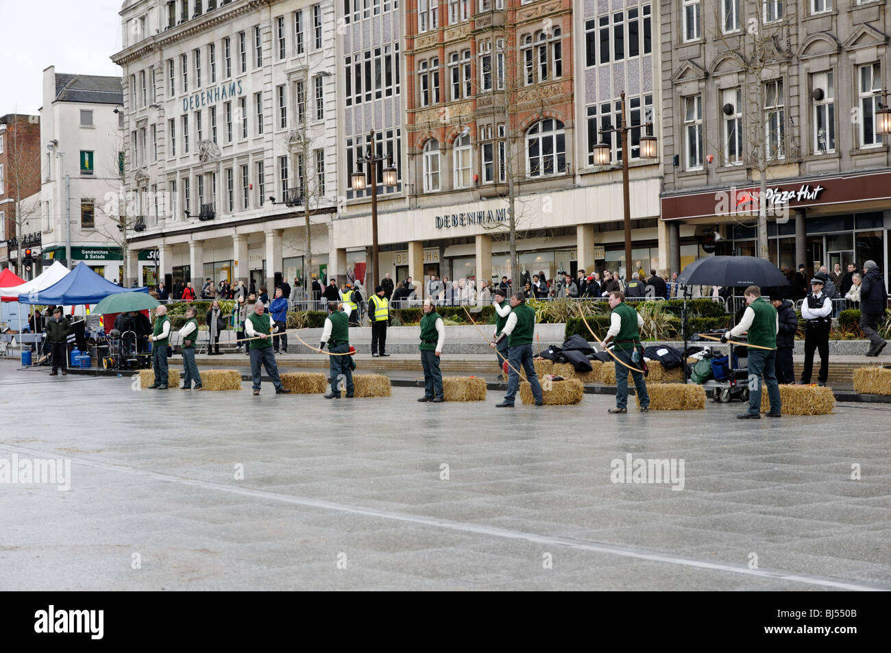 Archers practising in the Square, Nottingham. Stock Photo