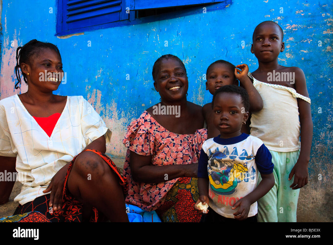 africa-blue-ghana-kid-mother-child-old-shama-stock-photo-alamy