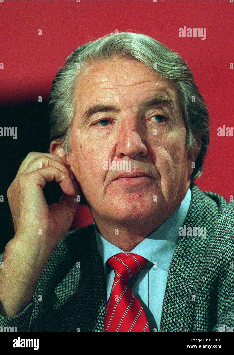 DENNIS SKINNER MP LABOUR PARTY BOLSOVER 07 October 1996 Stock Photo Alamy