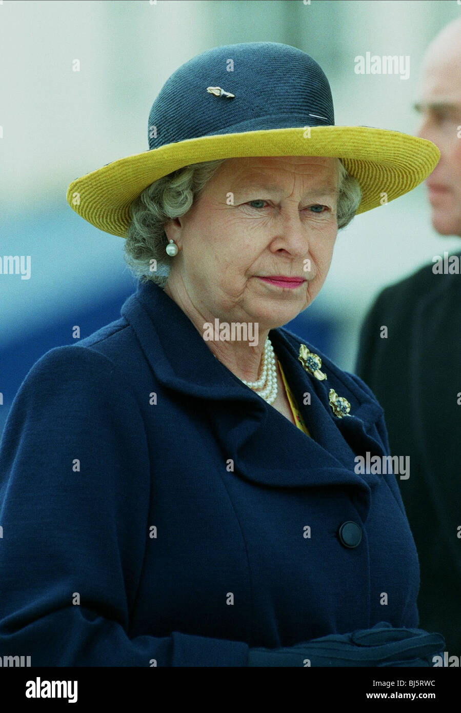 QUEEN ELIZABETH II QUEEN OF ENGLAND 17 June 1995 Stock Photo Alamy