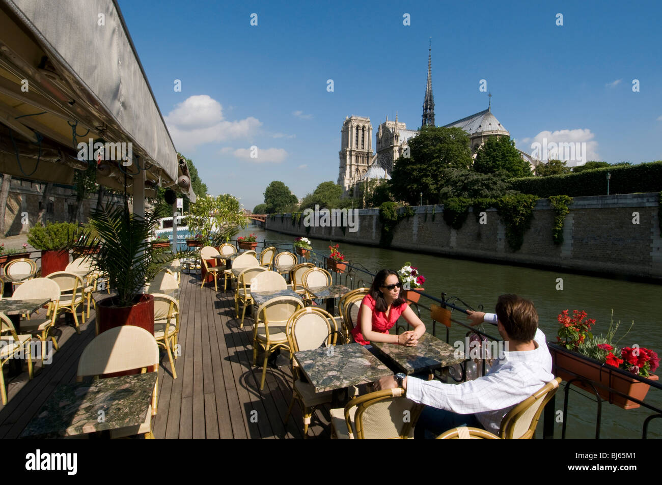 Paris café along the Seine River