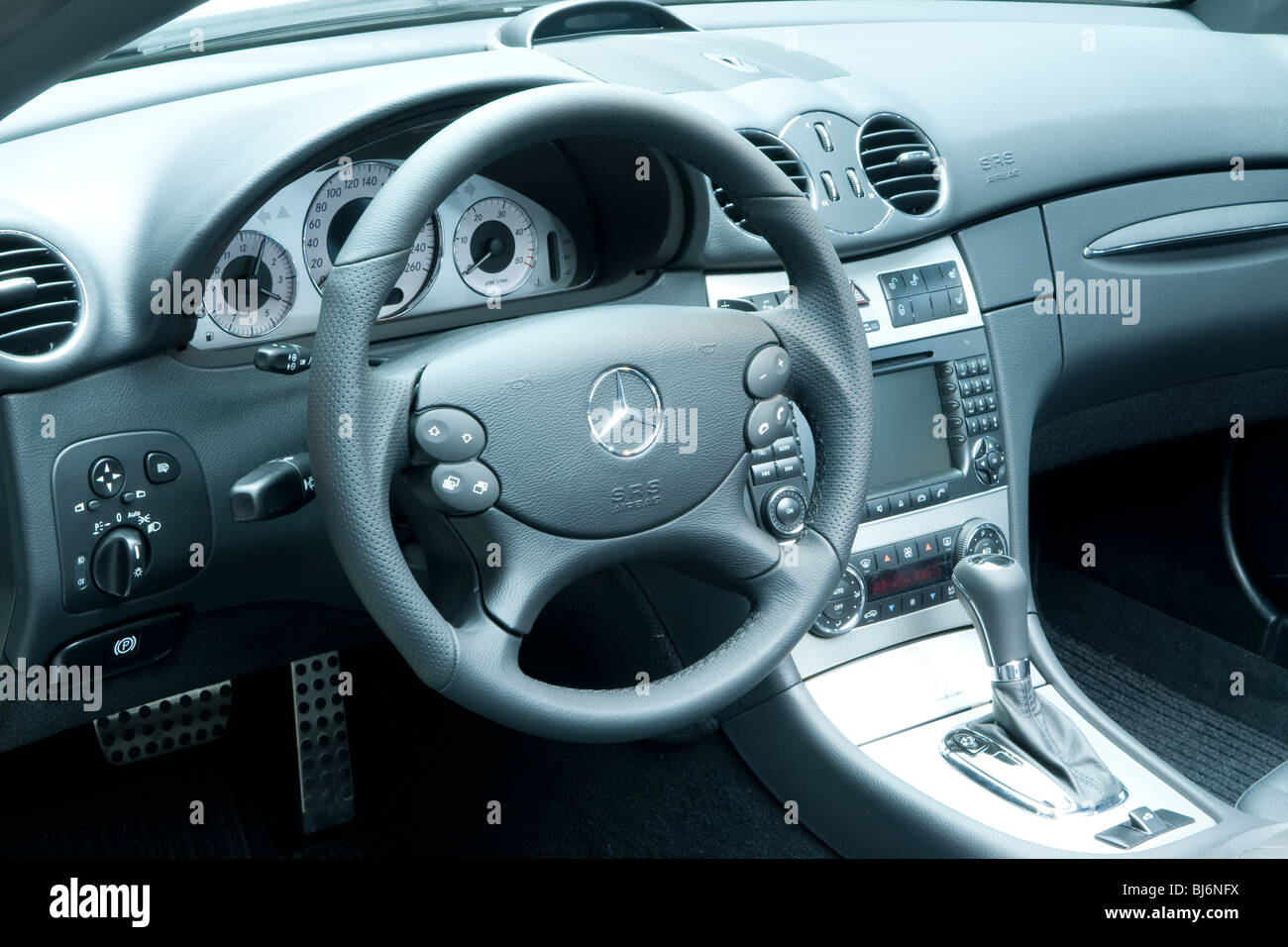 Why Mercedes Gear Shift On Steering Wheel
