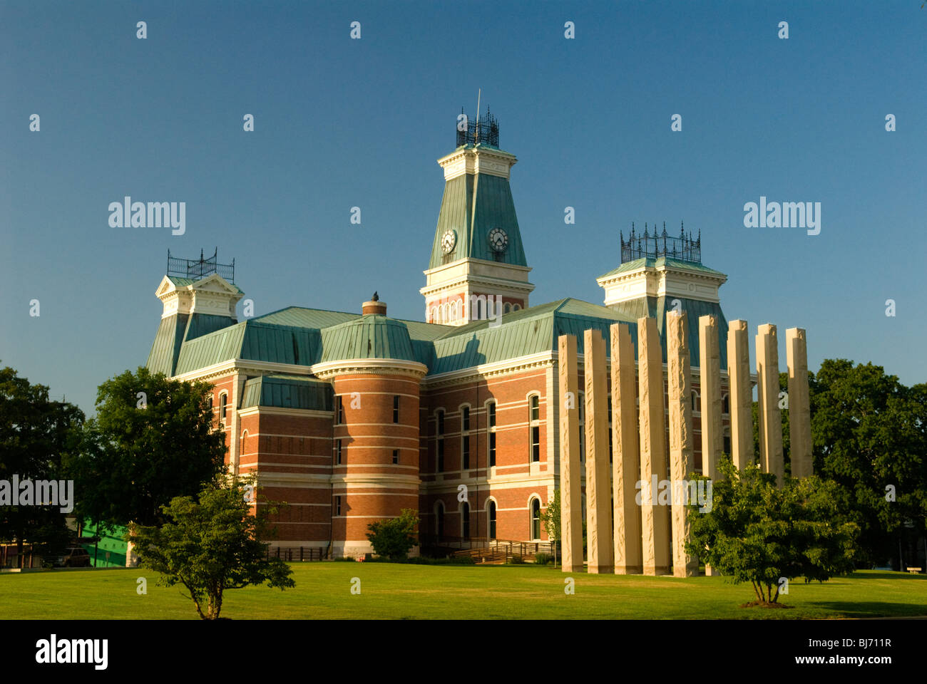 Columbus, Indiana architecture. Bartholomew County Courthouse built in 1874. National Registry of Historic Places. Stock Photo