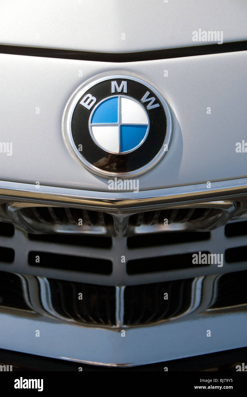Classic BMW badge and grill Stock Photo - Alamy