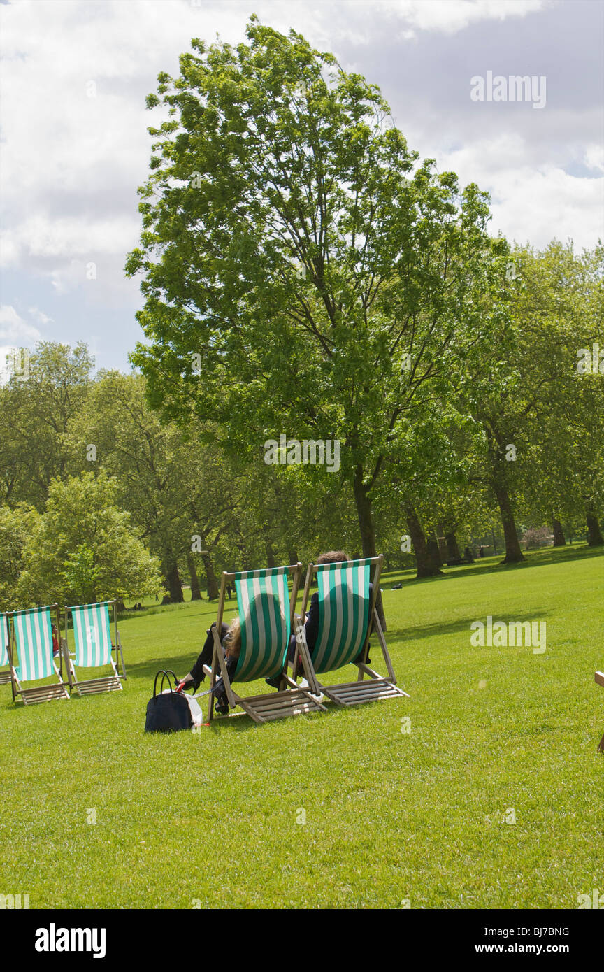 Deck chairs in st james park, london, uk Stock Photo Alamy