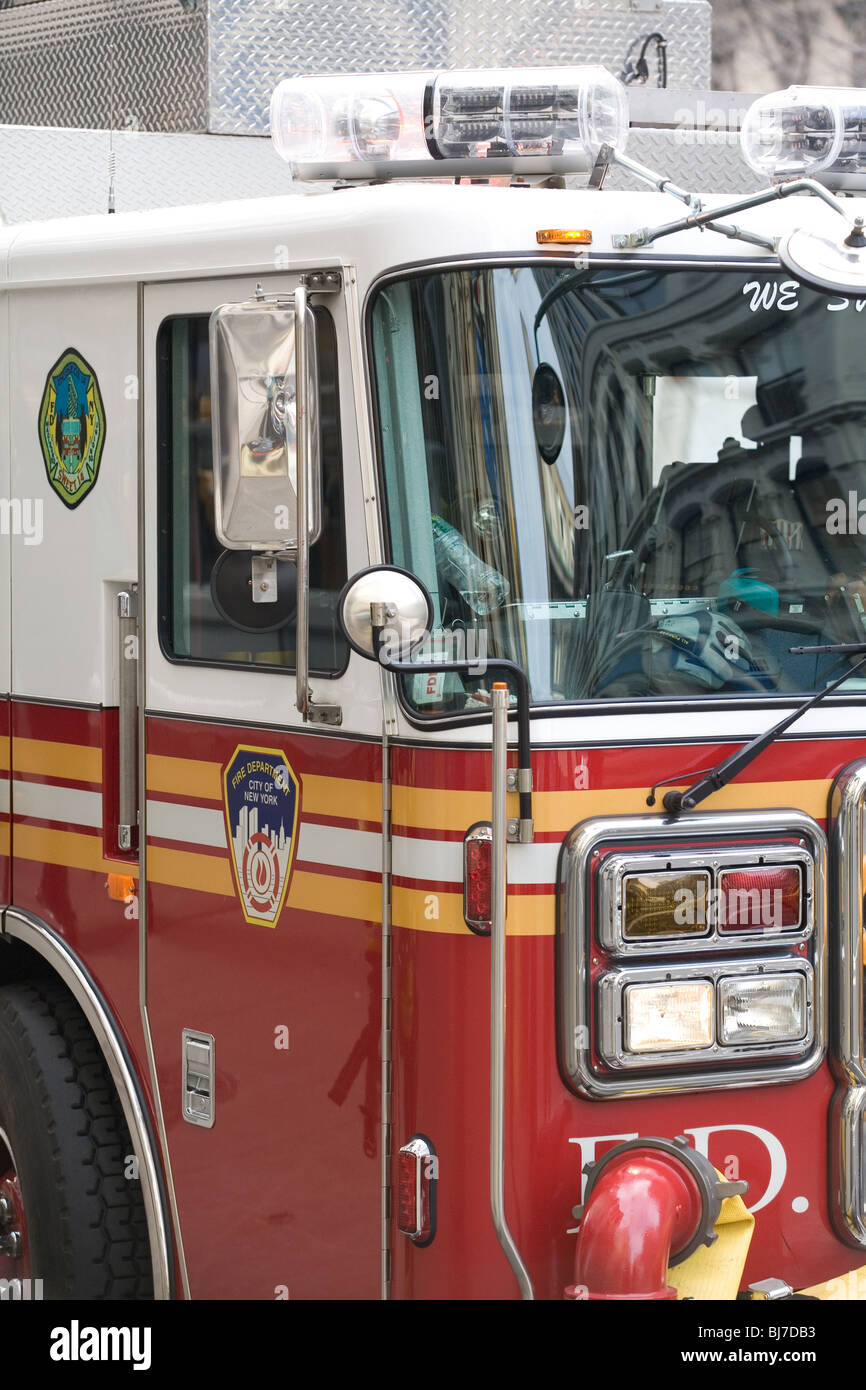 Fdny Fire Truck High Resolution Stock Photography And Images Alamy