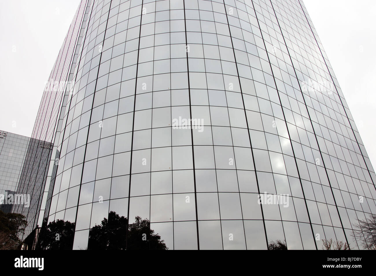 Business office building glass hi-res stock photography and images - Alamy