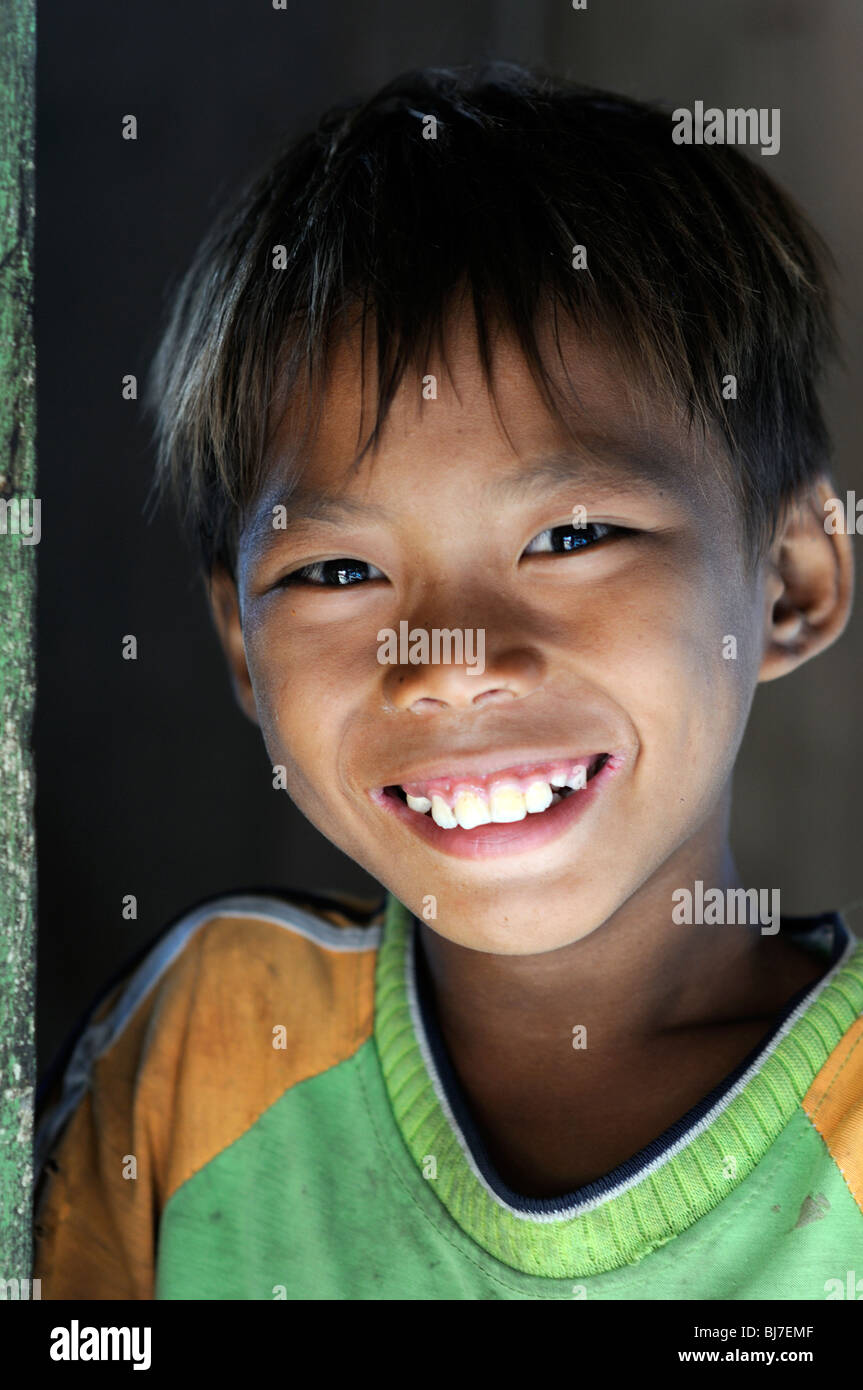 Bajau children hi-res stock photography and images - Alamy