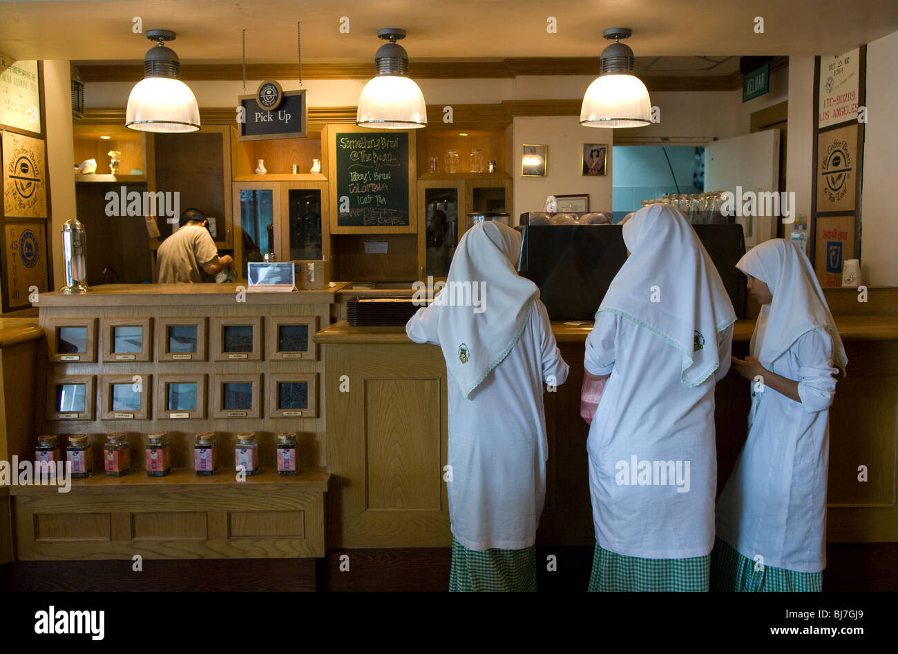 Coffee Bean Brunei Contact Number / 1