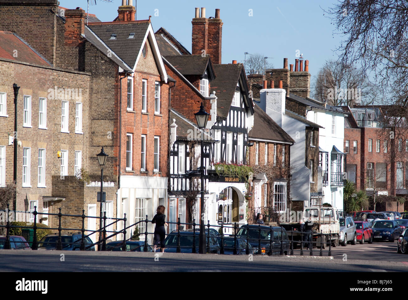 Homes on Kew Green Stock Photo Alamy