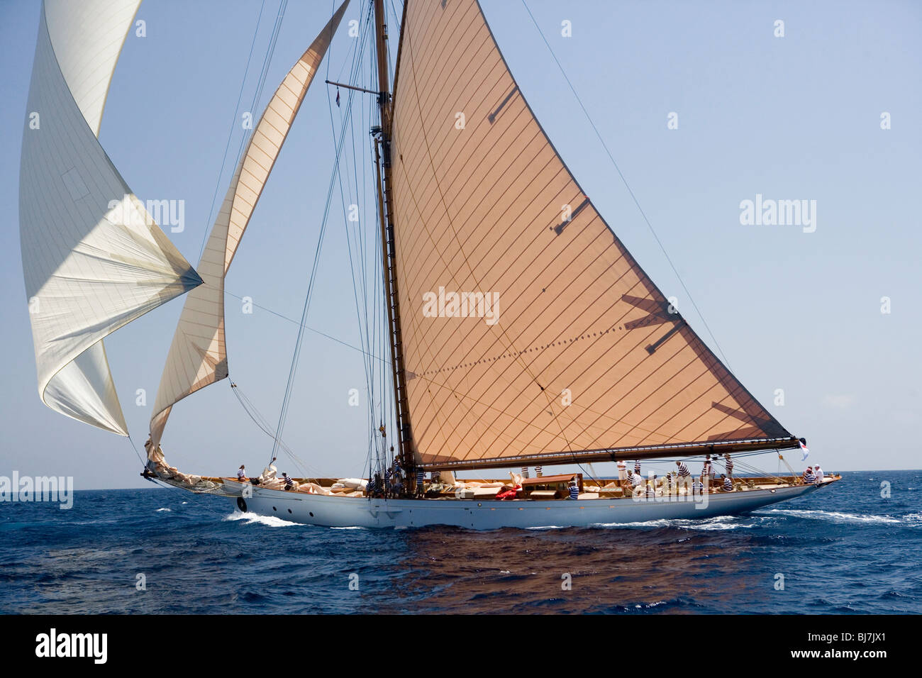 Lulworth sailing yacht hi-res stock photography and images - Alamy