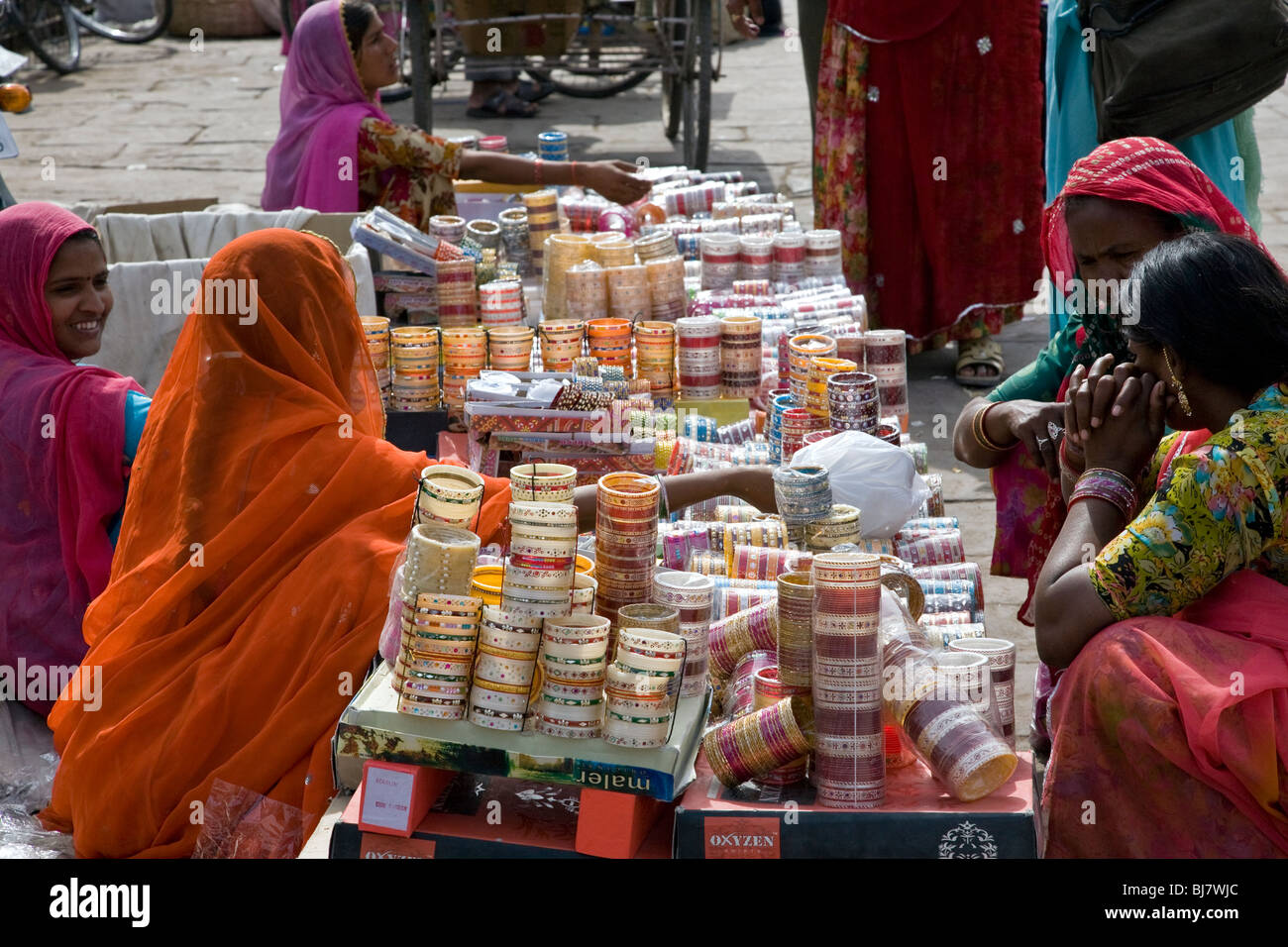 Bangle shop hires stock photography and images Alamy