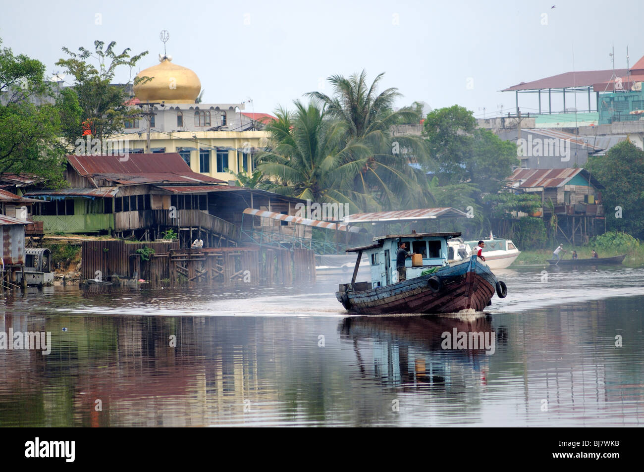 Siak River scene, Pekanbaru, Sumatra, Indonesia Stock Photo