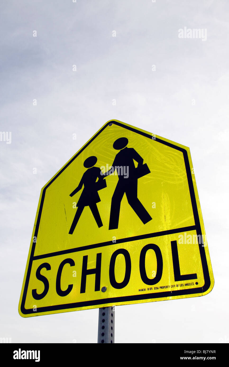 Road sign school usa hires stock photography and images Alamy