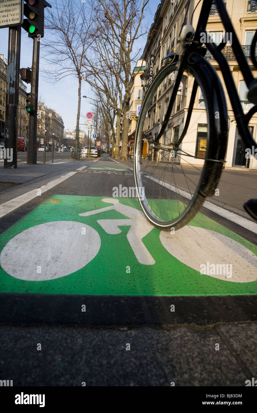 Safe bike lanes hires stock photography and images Alamy