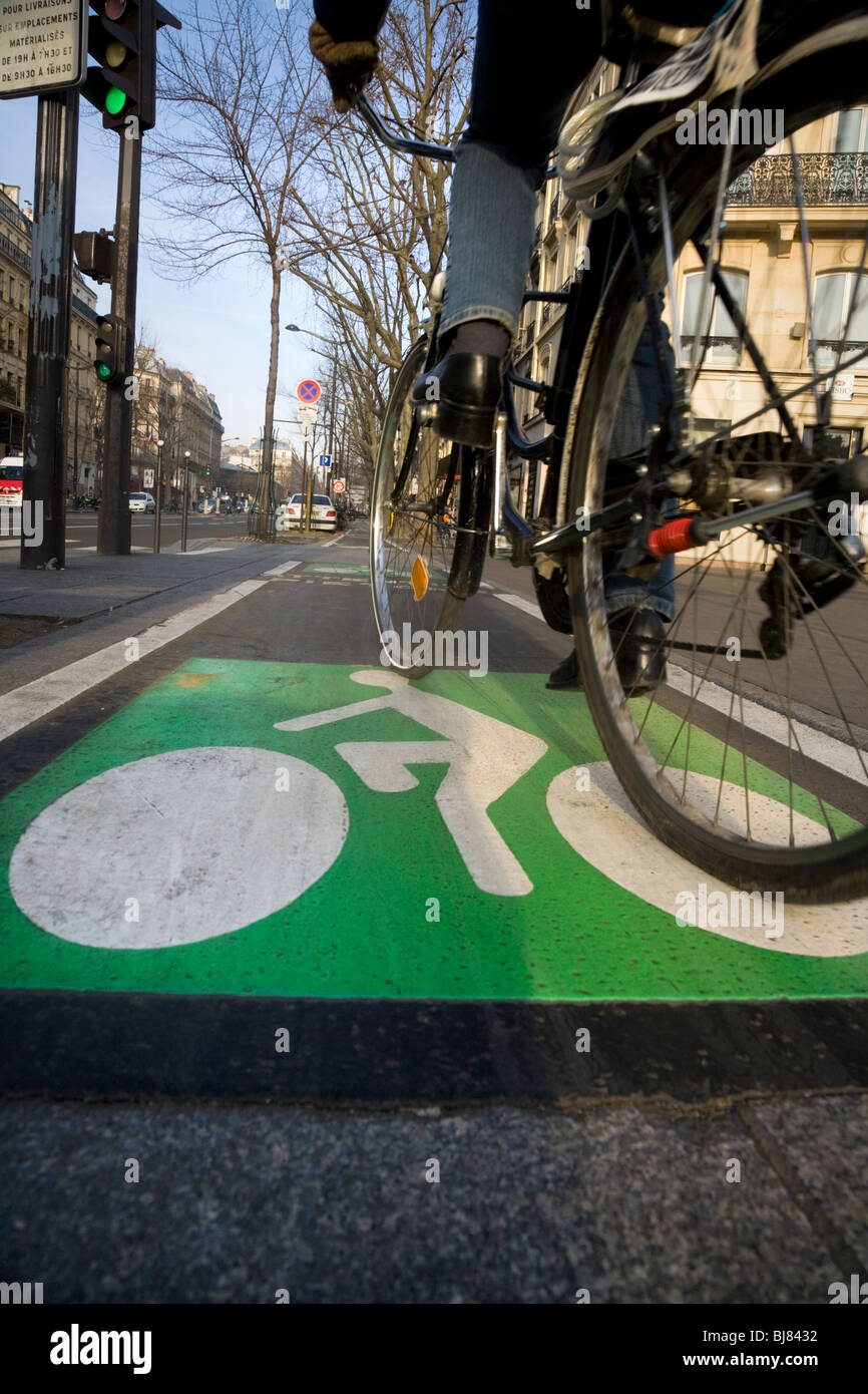 Safe bike lanes hires stock photography and images Alamy
