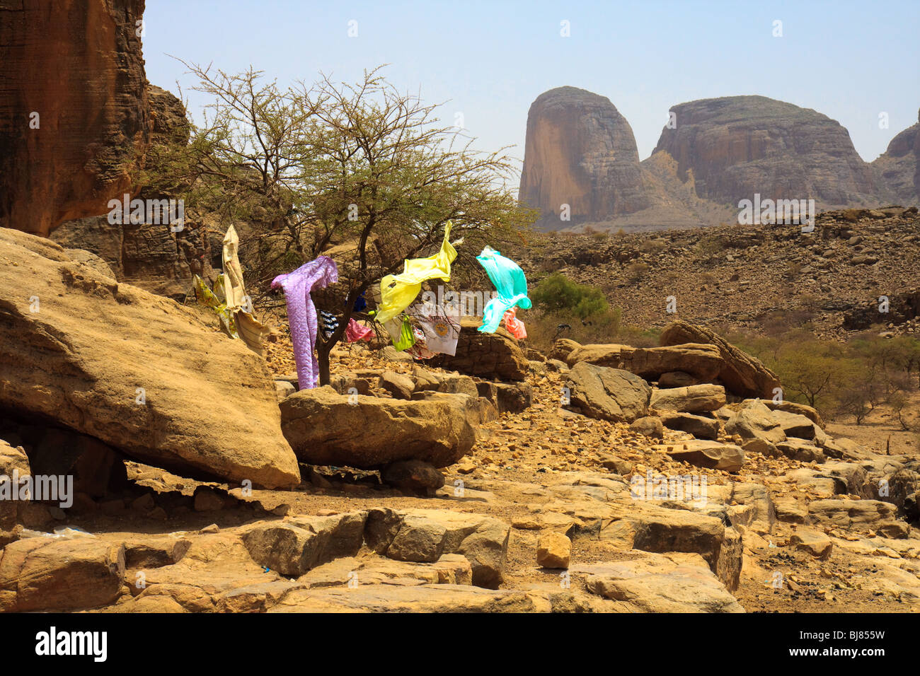 Mali Plateau Rocks Africa Hombori Mali Mountain Rocks Streets Stock Photo - Alamy