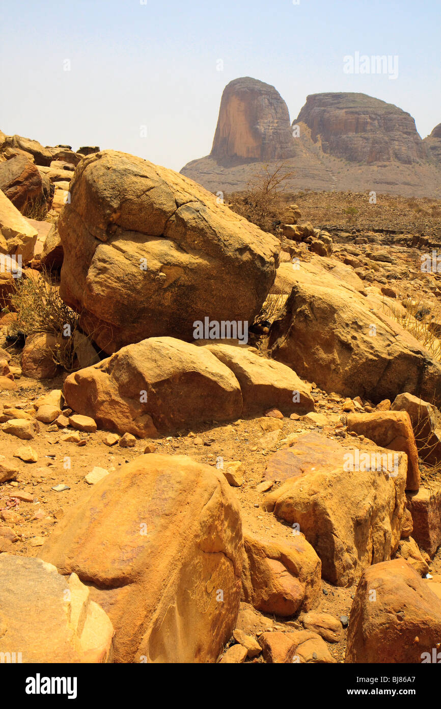 Mali Plateau Rocks Africa Hombori Mali Mountain Rocks Stock Photo - Alamy
