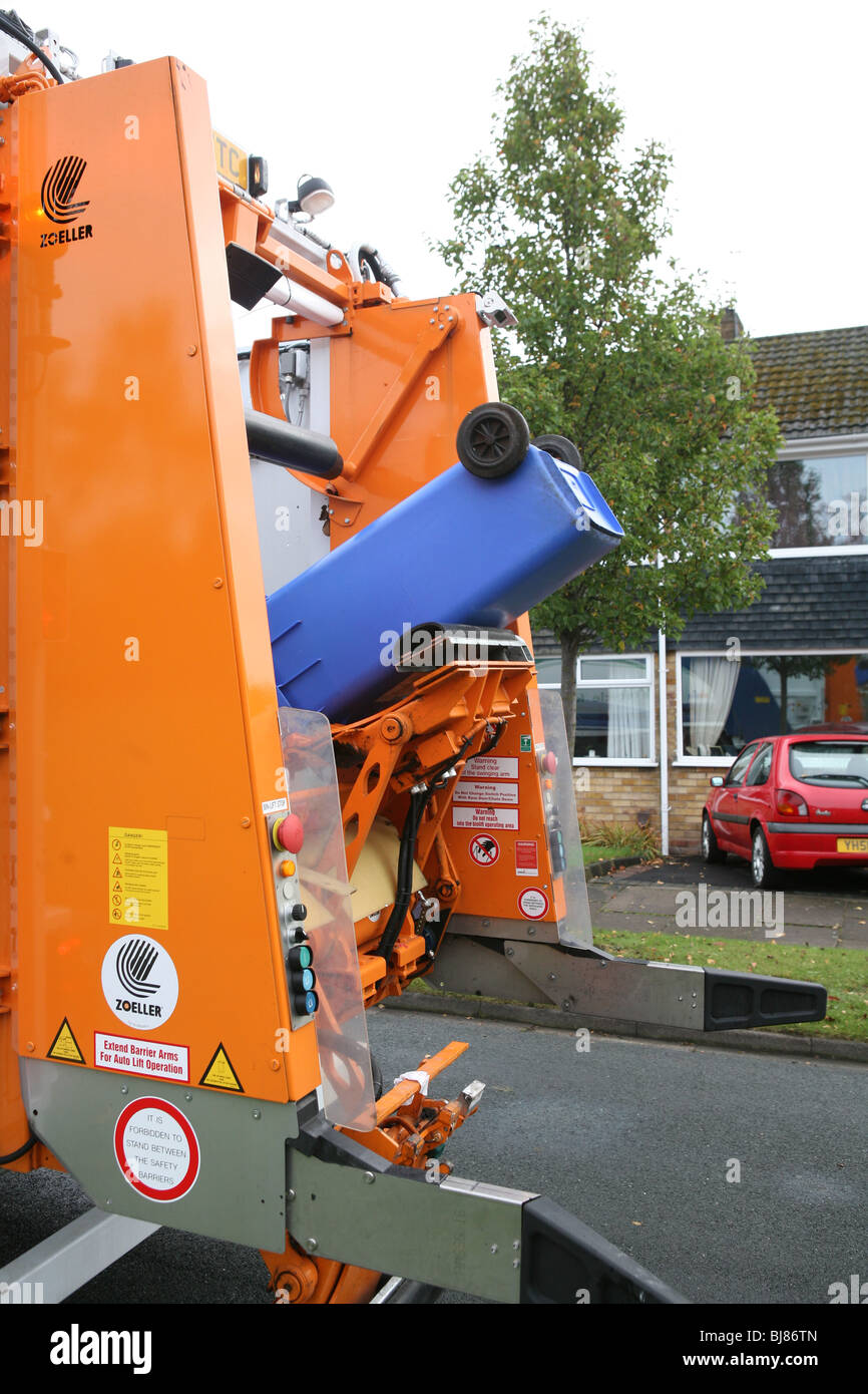 Wheelie bin, microchip, sensor,recycle,measure Stock Photo Alamy