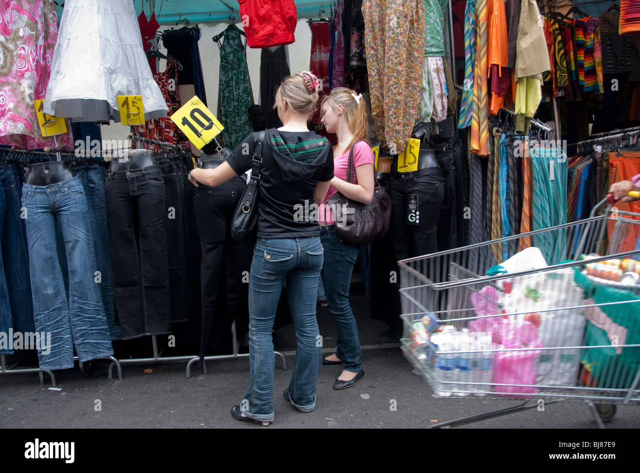 Paris, France, Female Teens Shopping, Clignancourt Flea Market Stock Photo: 28455681 - Alamy