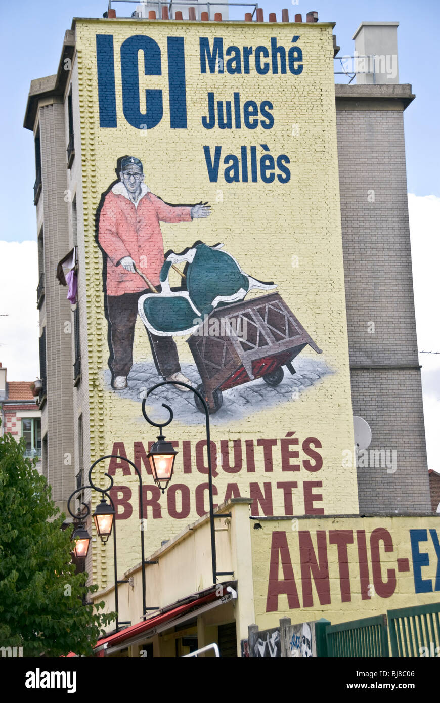 old-french-advertising-hi-res-stock-photography-and-images-alamy