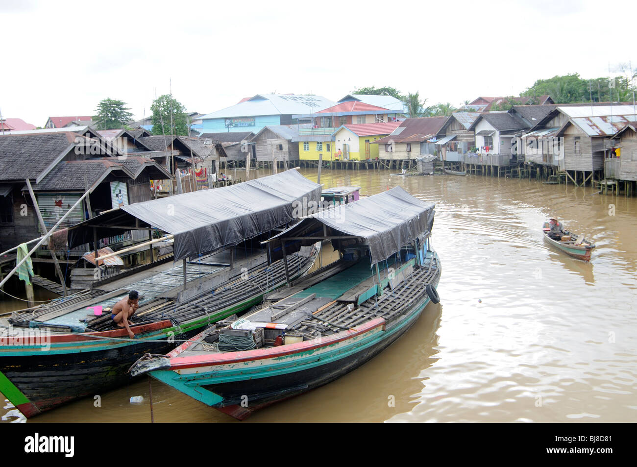 Kuin River scene, Banjarmasin, Kalimantan, Indonesia Stock Photo
