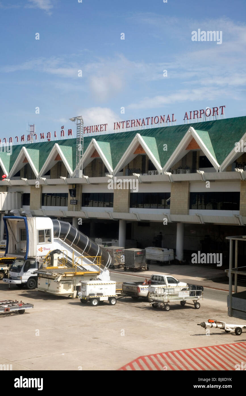 Phuket airport hi-res stock photography and images - Alamy