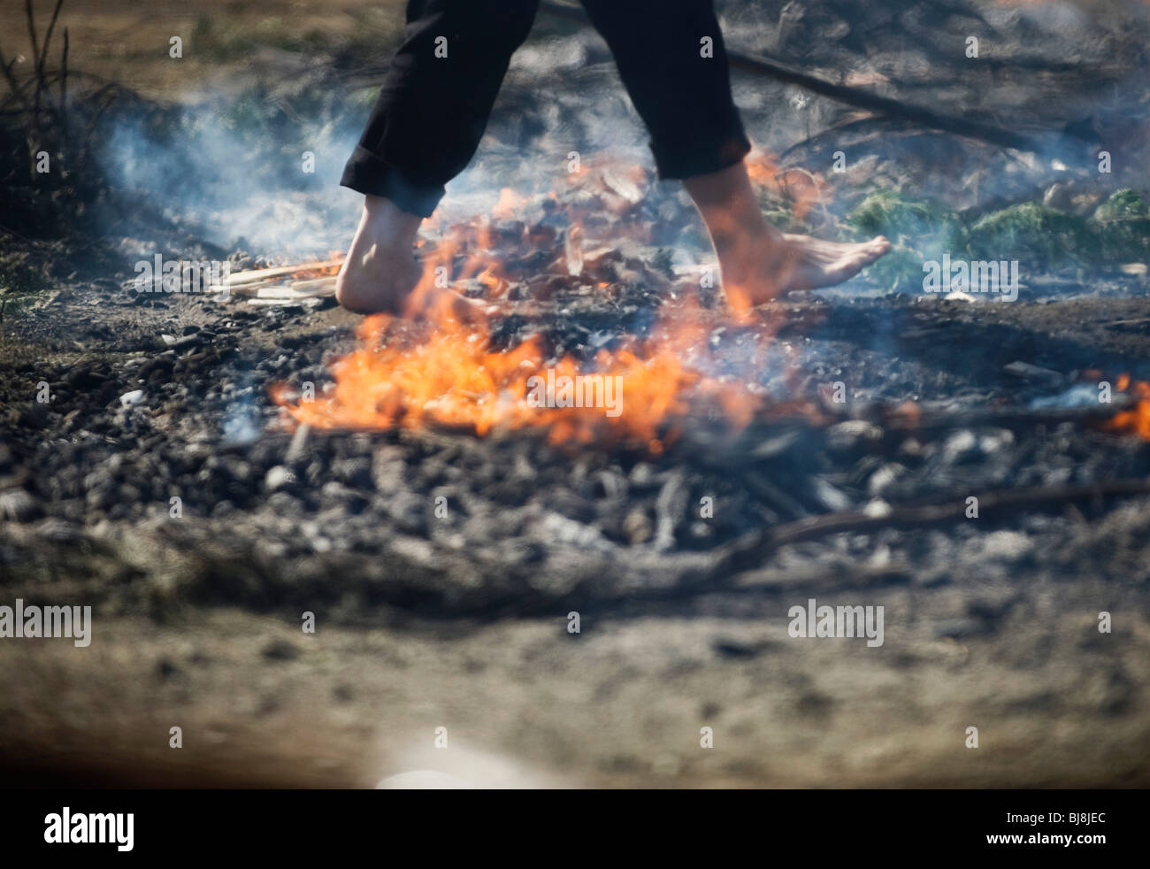Smoldering Fire High Resolution Stock Photography and Images Alamy