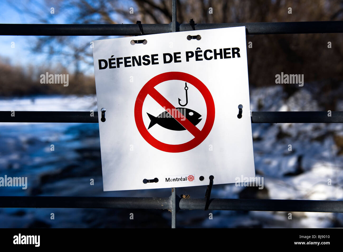 No fishing sign, ÎledelaVisitation, Montreal, Quebec, Canada Stock