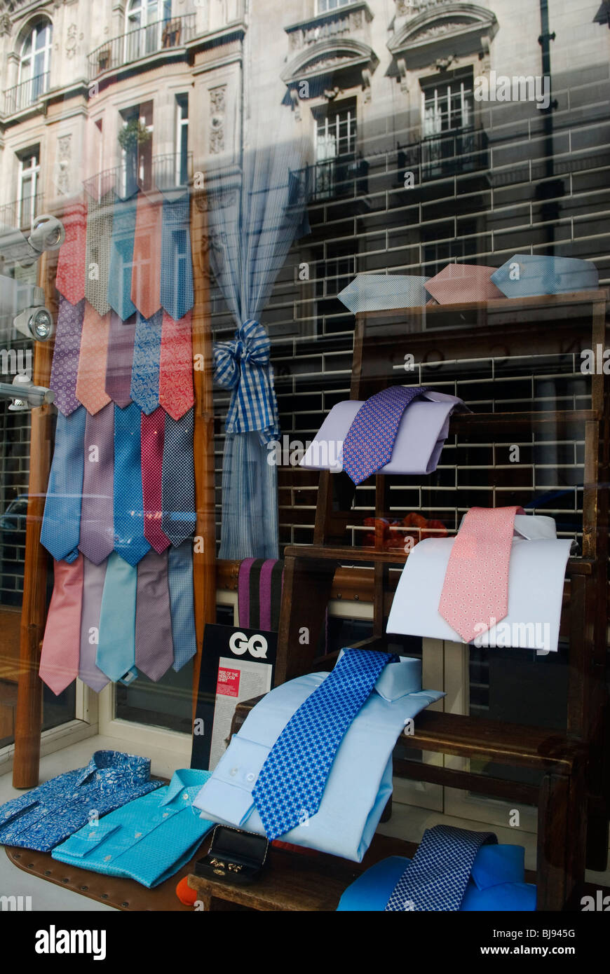 Mens Clothing Store High Resolution Stock Photography and Images Alamy