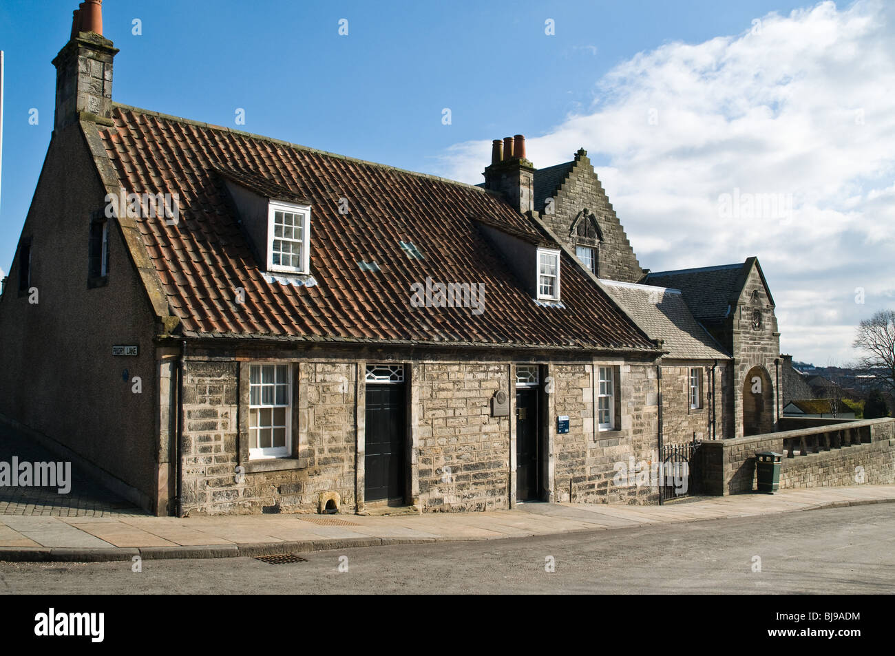 dh Andrew Carnegie Museum DUNFERMLINE FIFE Andrew Carnegie birthplace cottage Museum building historic house scotland Stock Photo