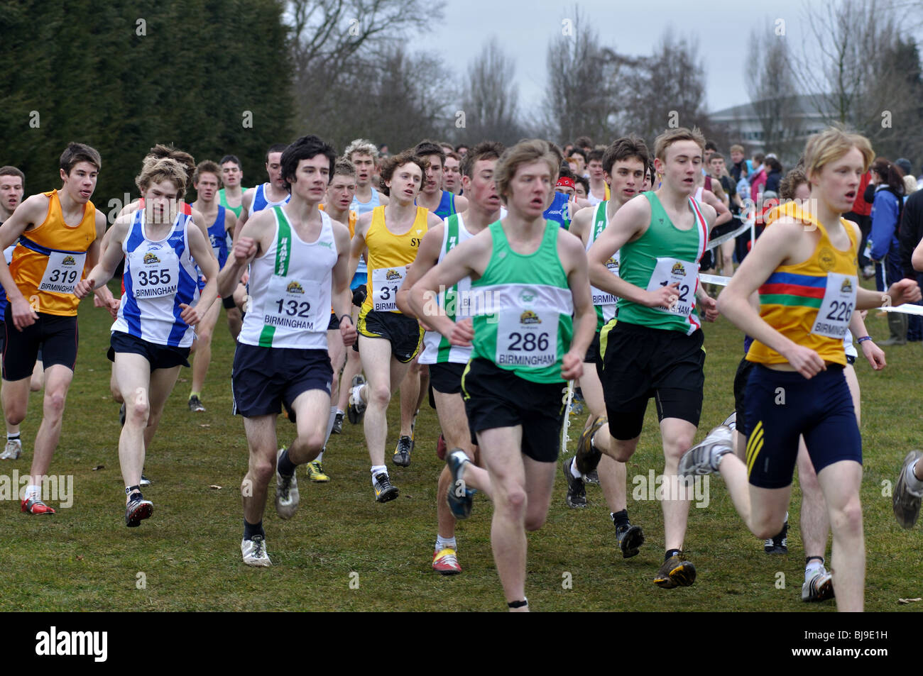 boys cross country running shoes