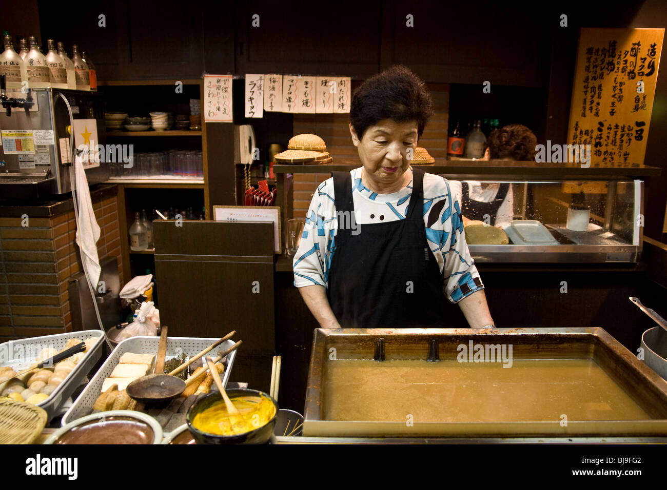 Chef Dotombori Izakaya Japan Kansai Kitchens Osaka Stock Photo Alamy
