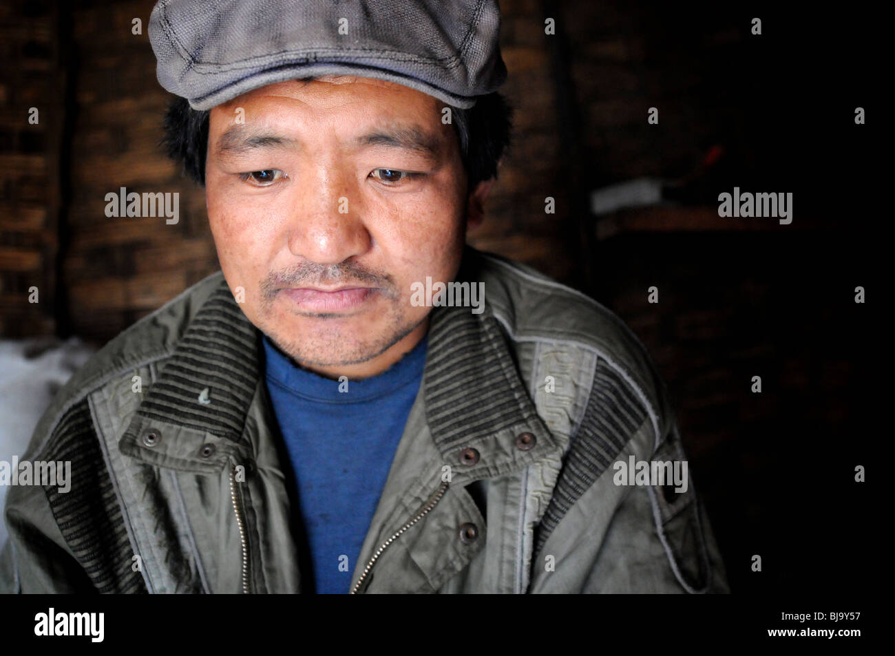 Sherpa man in Gaikharka, Nepal Stock Photo
