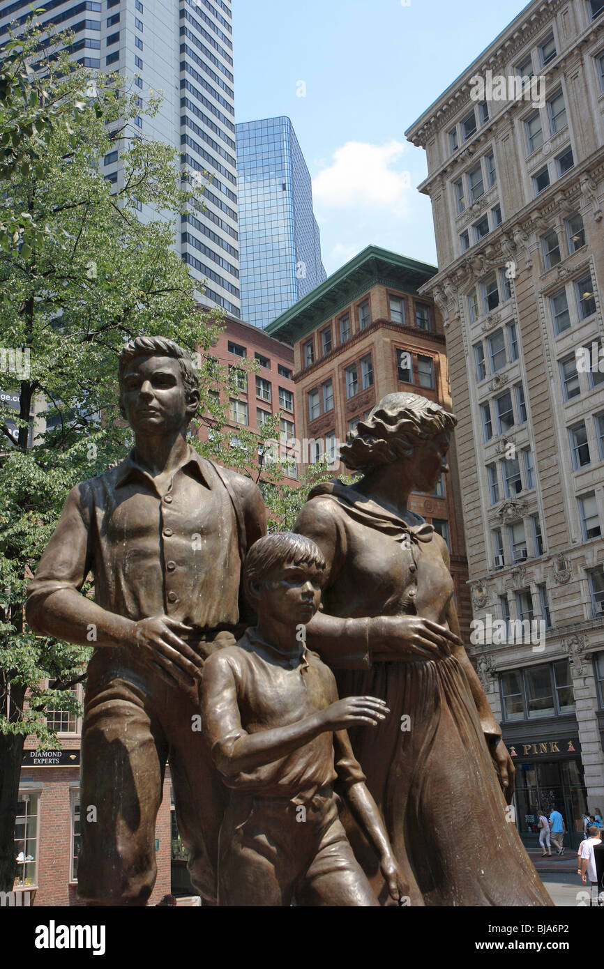 Bronze statue of a family, Boston, USA Stock Photo Alamy
