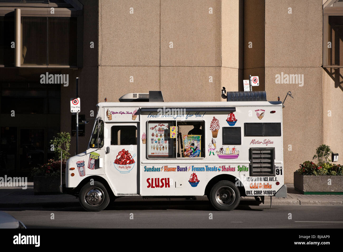 Icecream Truck High Resolution Stock Photography and Images Alamy