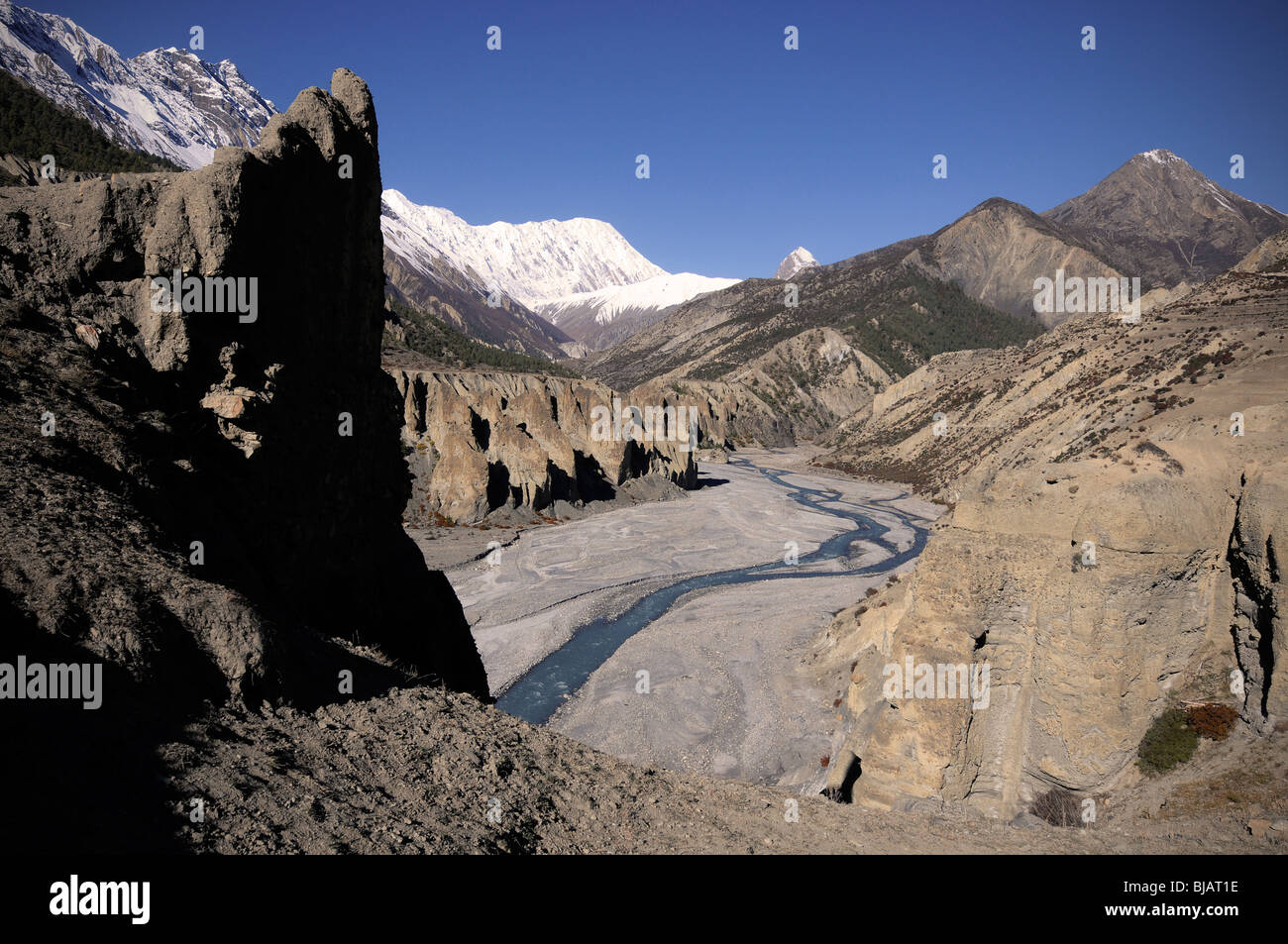 Annapurna valley hi-res stock photography and images - Alamy