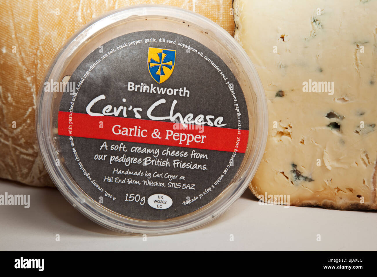 Pack shot of garlic & pepper flavoured local handmade soft cheese from Ceri's Cheese dairy based in Wiltshire Stock Photo