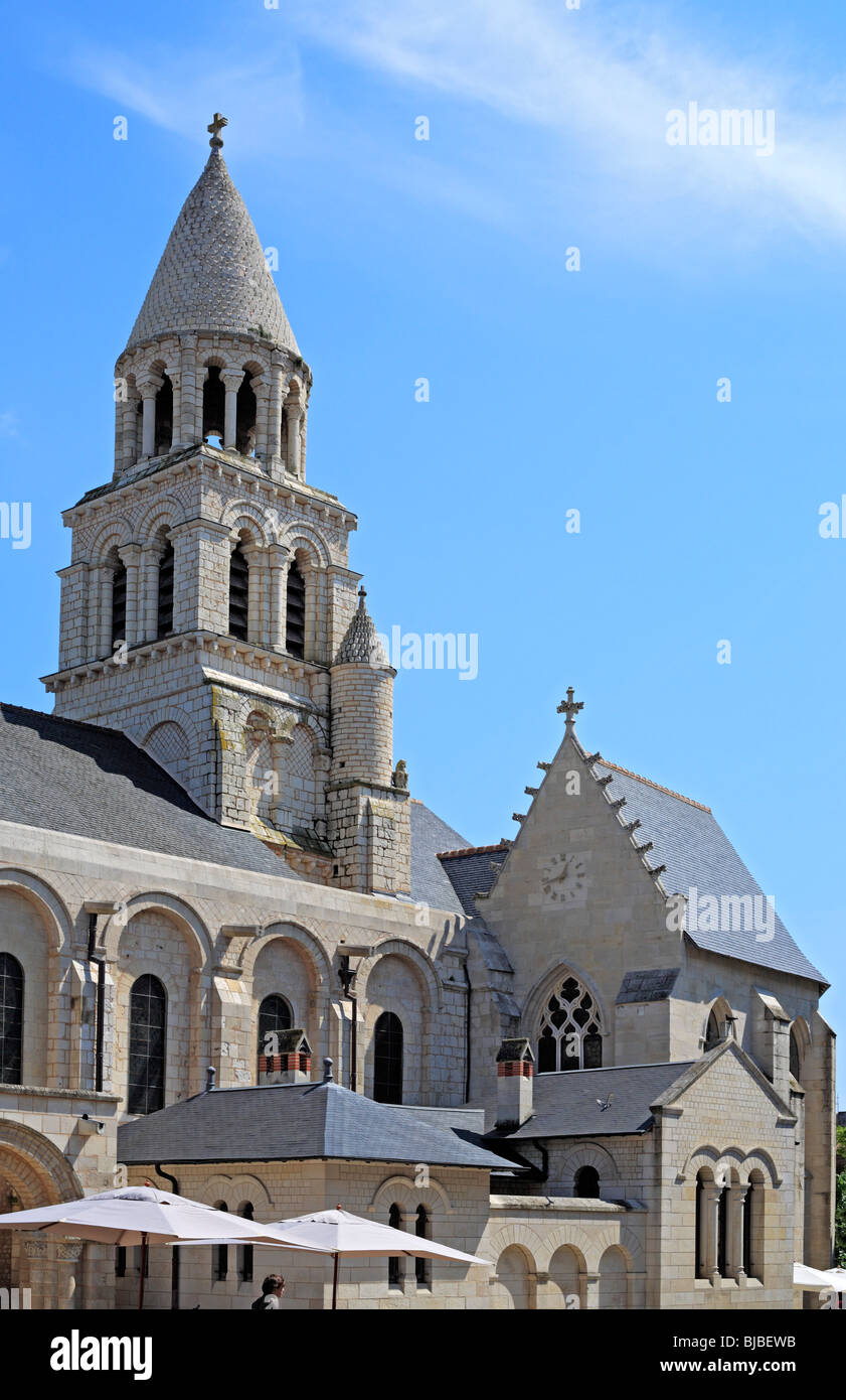 Church architecture, white stone cathedral Notre Dame la Grande (12th century), Poitiers, Poitou