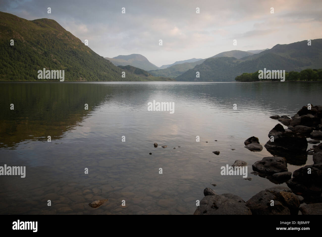 View on lake hills in hi-res stock photography and images - Alamy