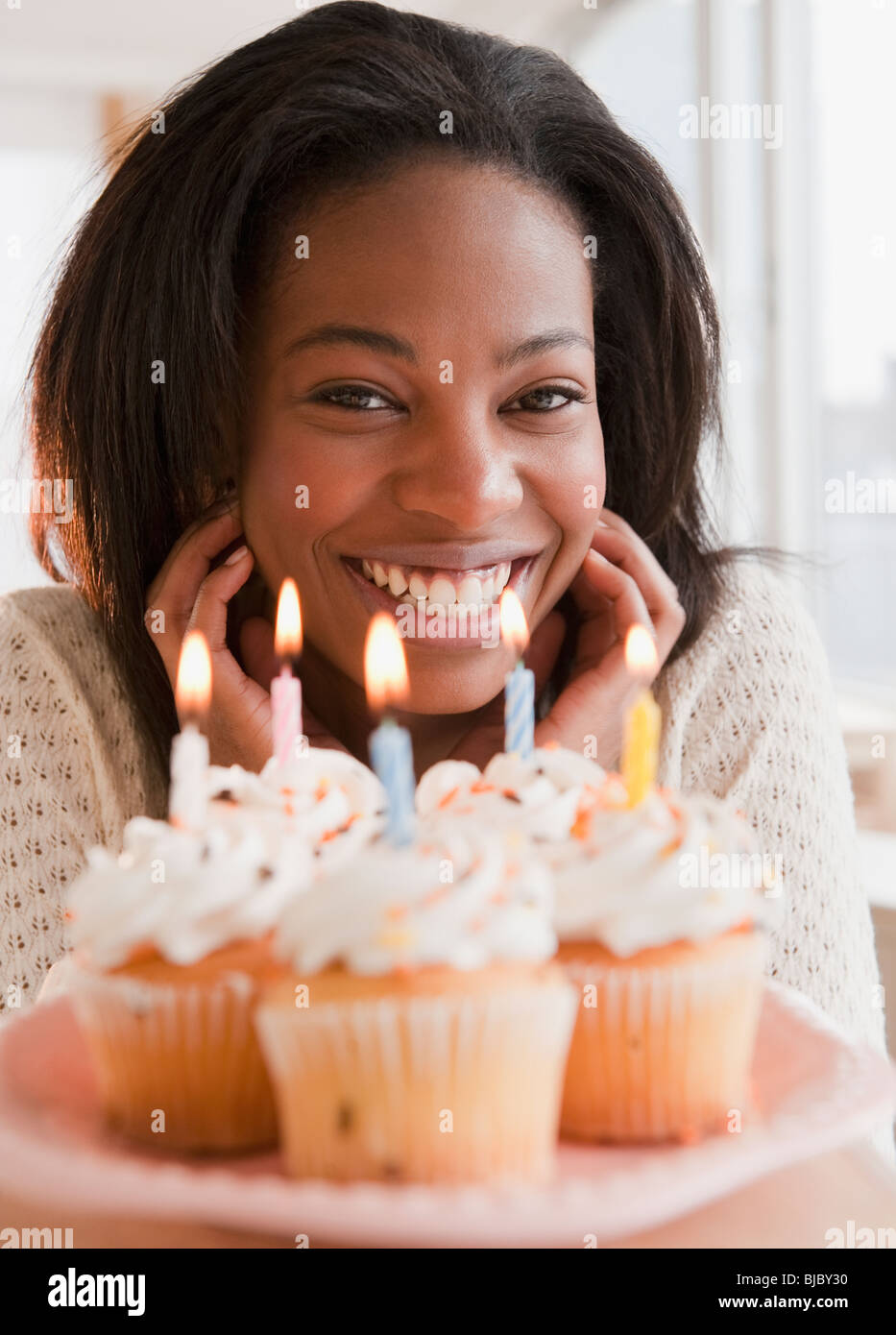 Happy birthday candle 20 hires stock photography and images Alamy