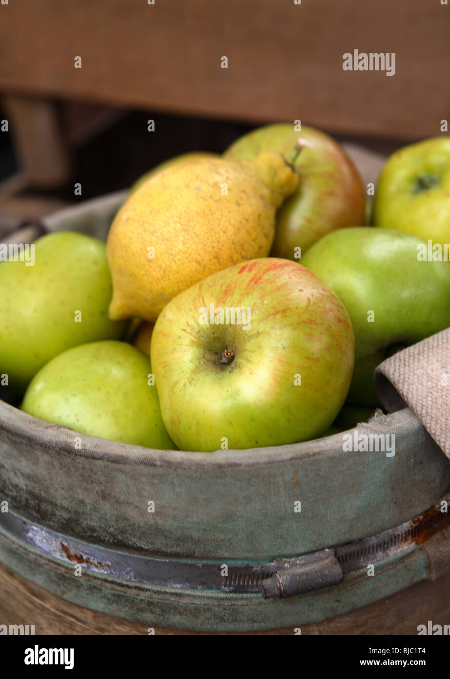 apple lemon fruit basket organic healthy country homely Stock Photo