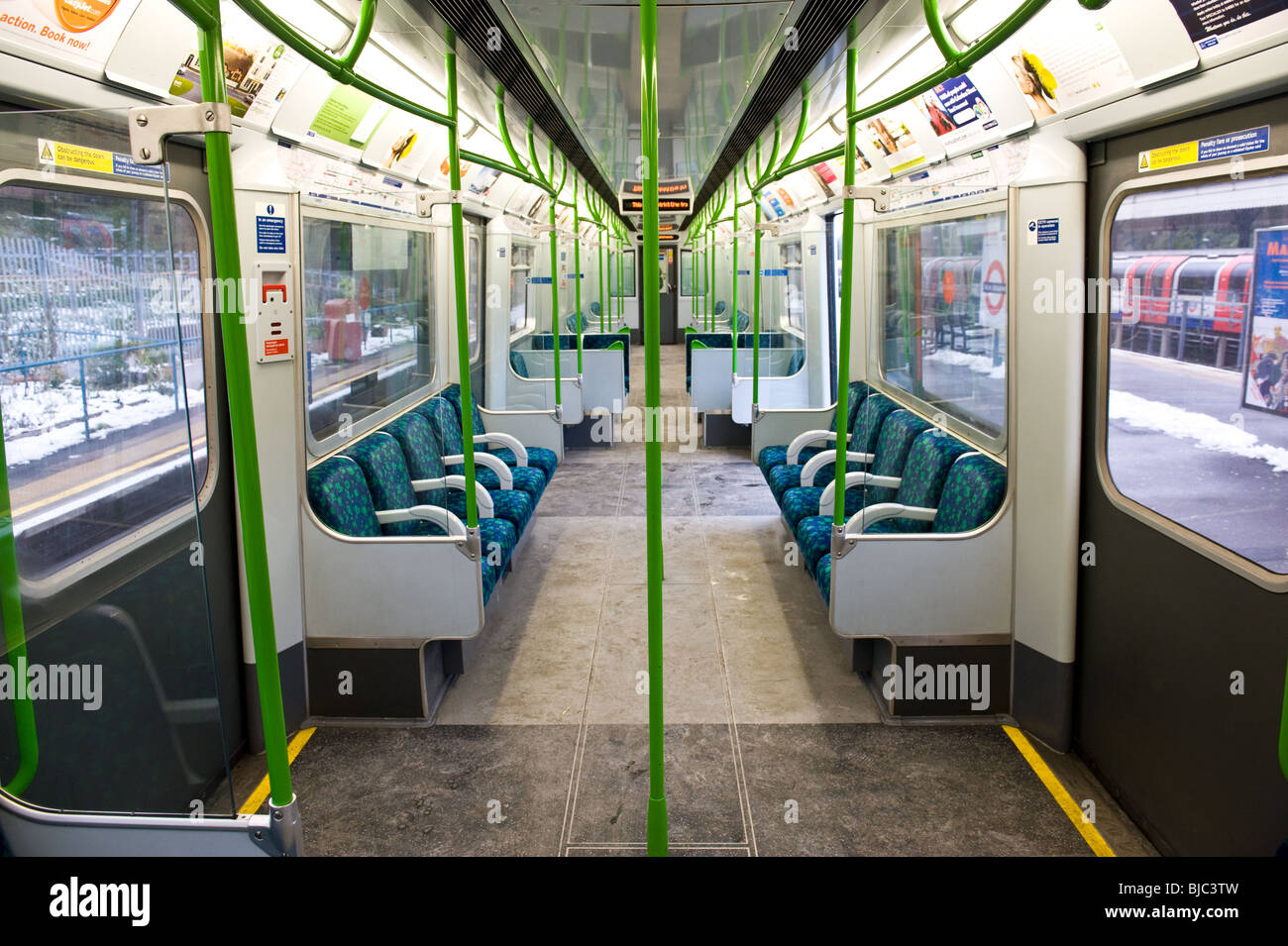 London underground train interior hi-res stock photography and images -  Alamy