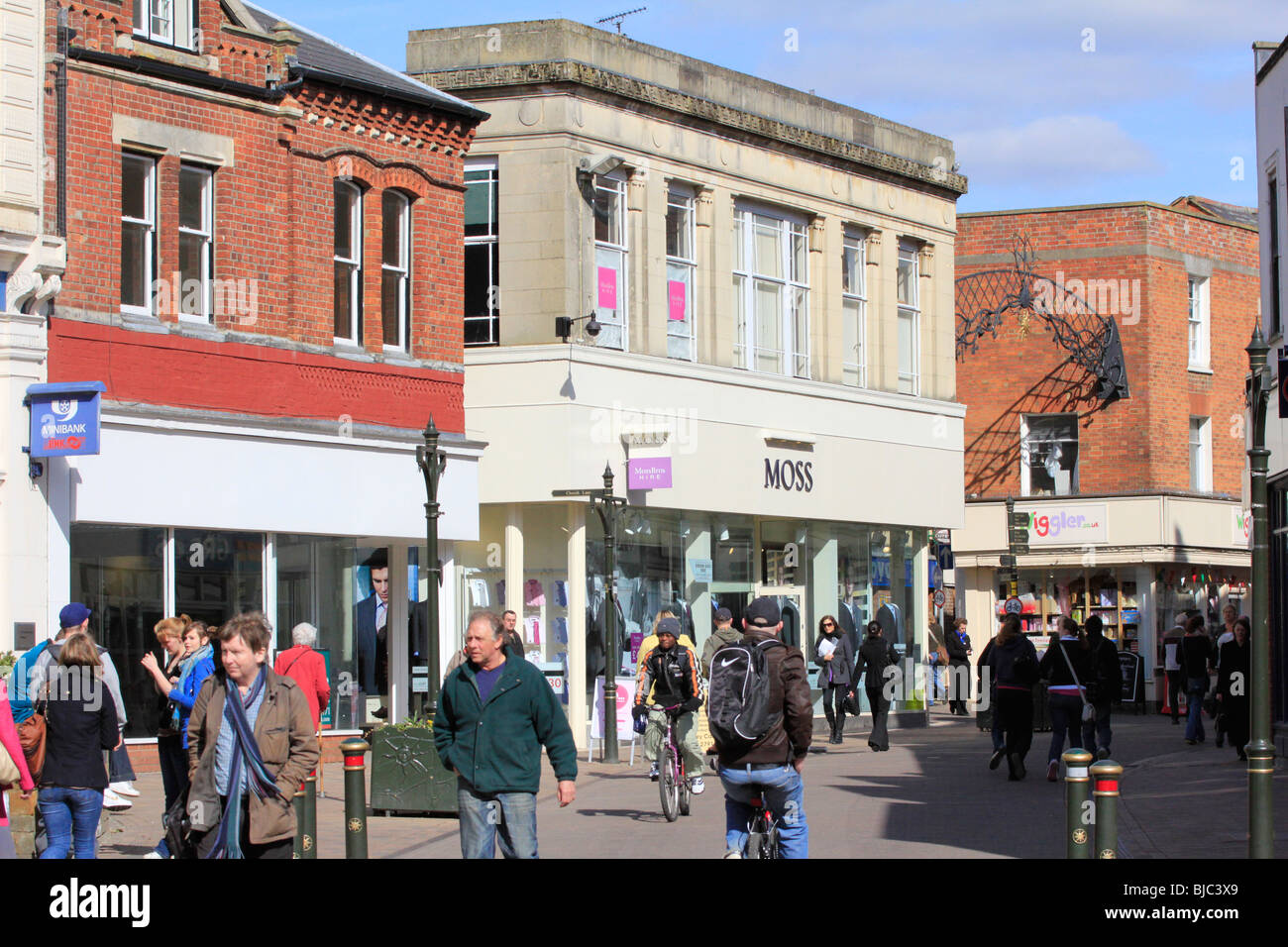 banbury town centre high street oxfordshire england uk gb Stock Photo Alamy