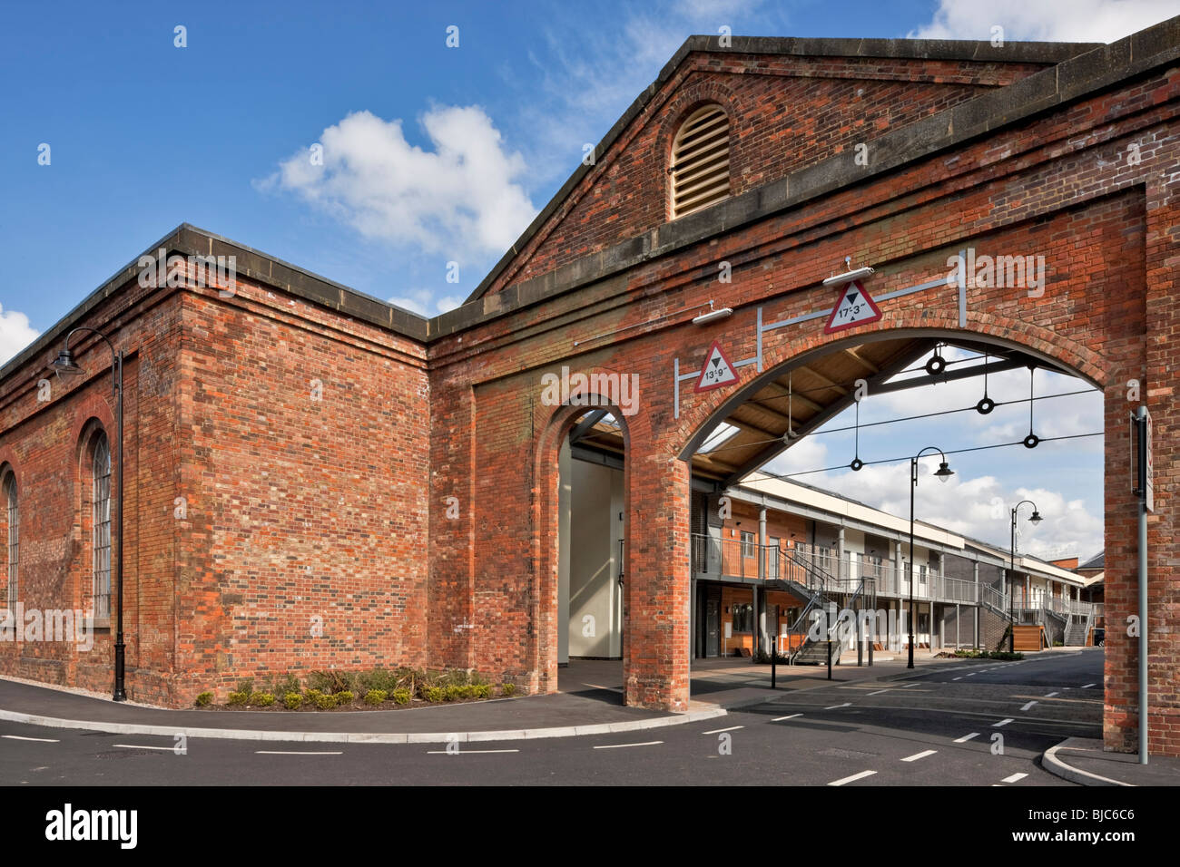 Wolverton Park housing in Milton Keynes Stock Photo Alamy