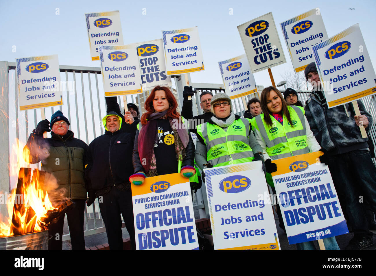 PCS [Public and Commercial Services] union members on strike, picketing welsh civil service offices, Cardiff, March 8 2010. Stock Photo