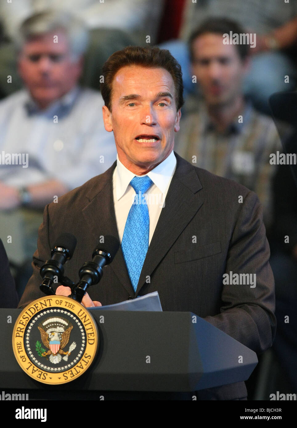 ARNOLD SCHWARZENEGGER GOVENOR OF CALIFORNIA 19 March 2009 DOWNTOWN LOS